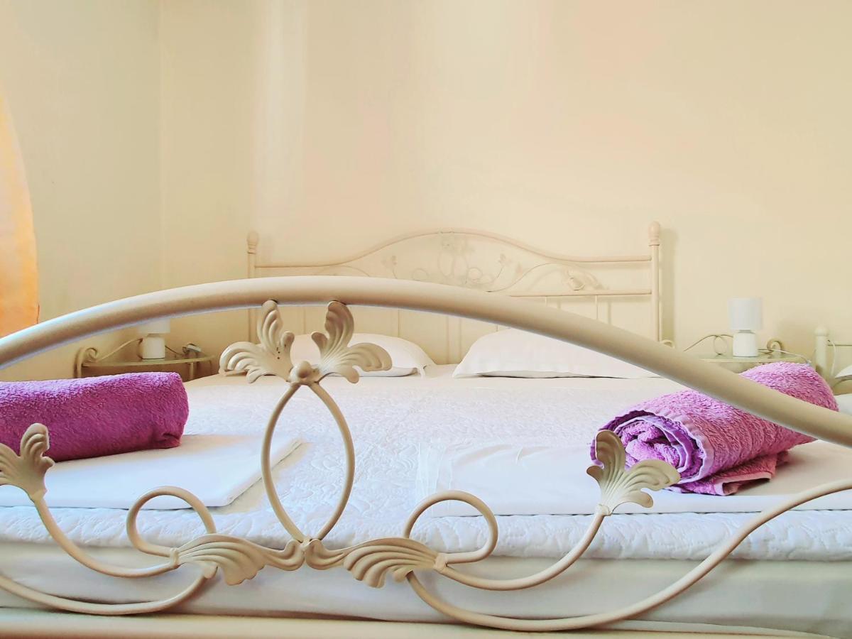 Seaside House In With Excellent Views, Large Terraces Dubrovnik